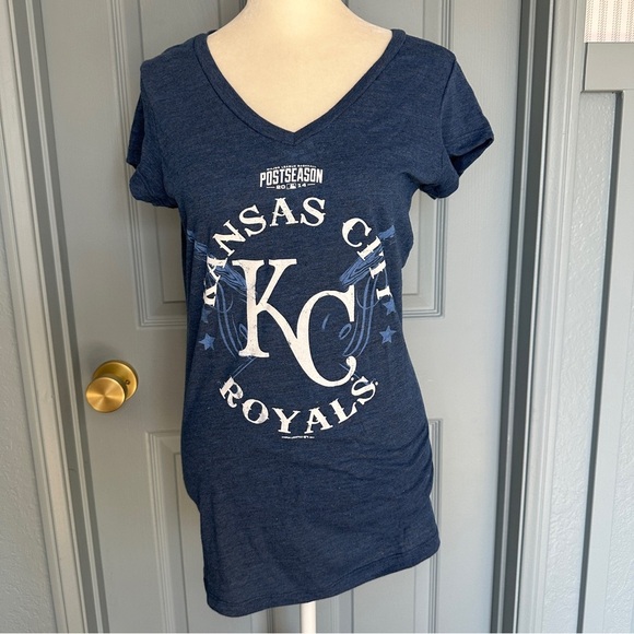 Genuine Merchandise Tops - NWT Kansas City Royals Genuine Merchandise MLB Women’s T-Shirt